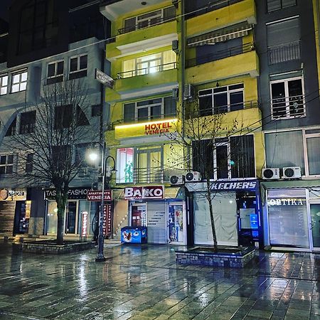 Hotel Venecia Apartments Struga Buitenkant foto