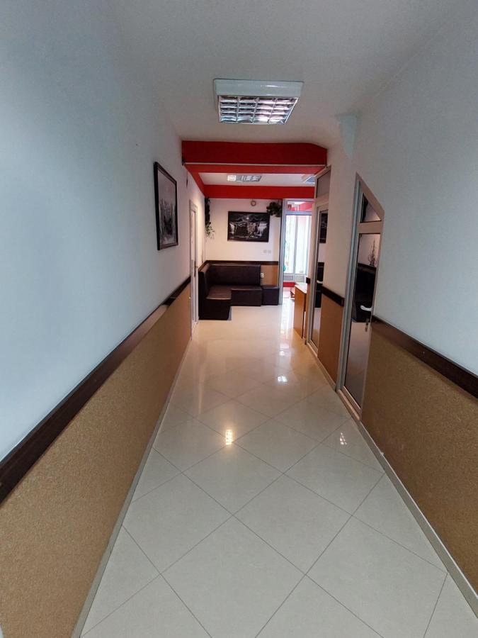 Hotel Venecia Apartments Struga Buitenkant foto