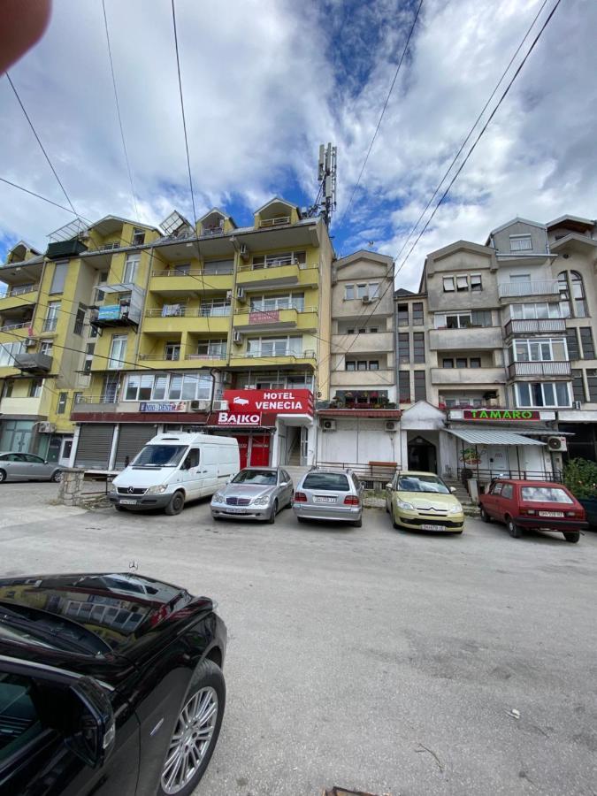 Hotel Venecia Apartments Struga Buitenkant foto