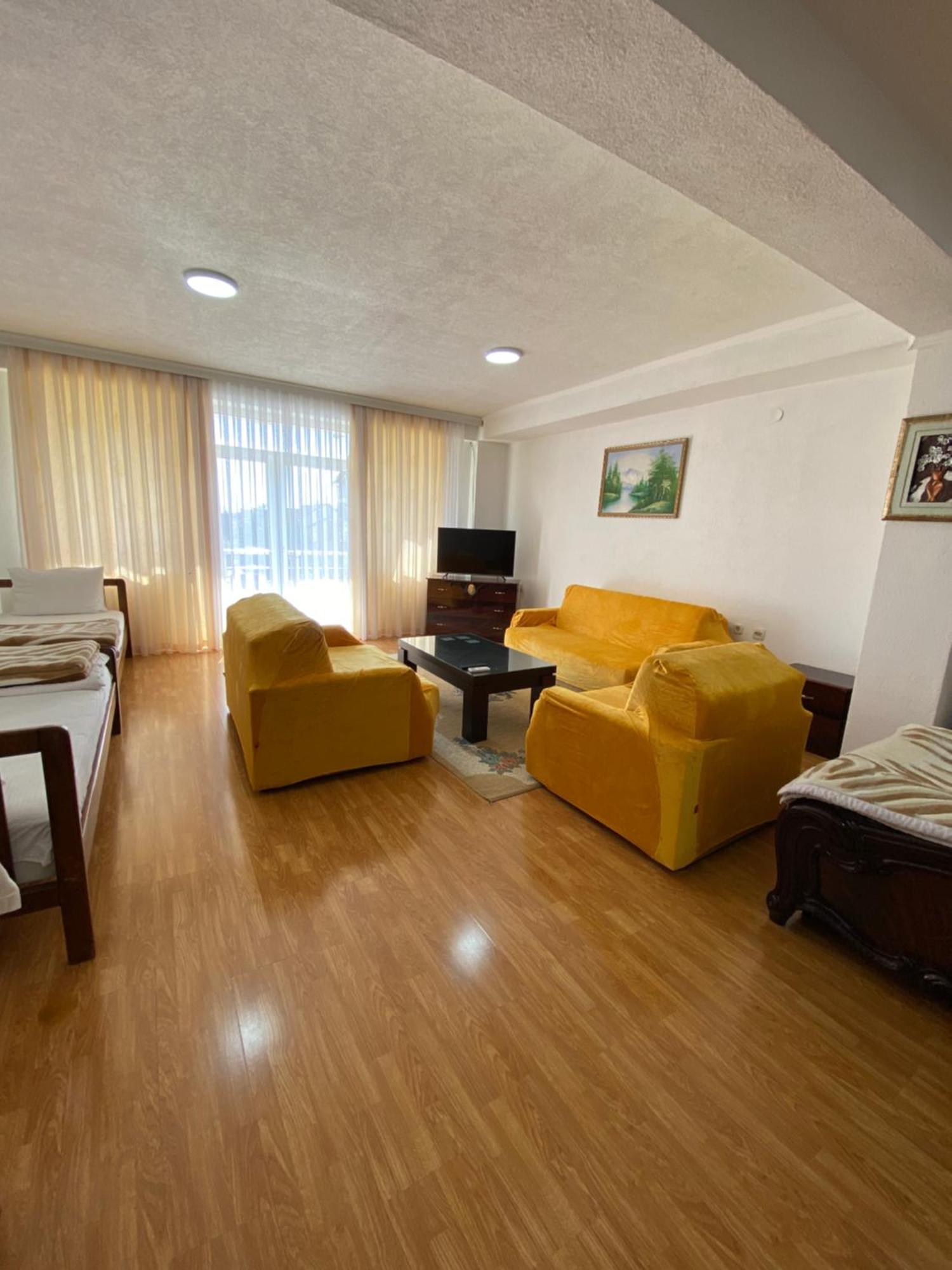 Hotel Venecia Apartments Struga Buitenkant foto